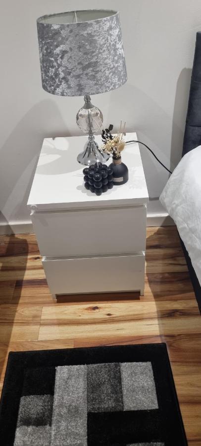 Beautiful Rooms With Free On Street Parking In Sydenham Лондон Экстерьер фото
